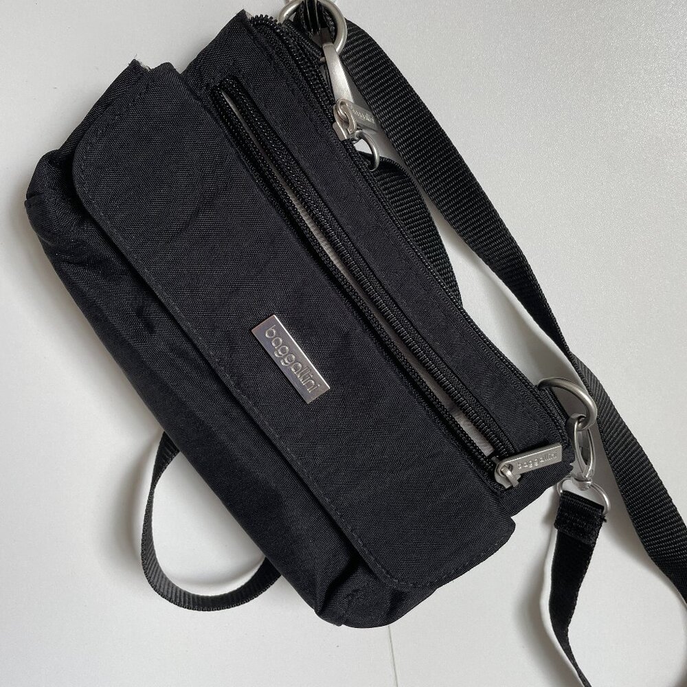 Baggalini Black Crossbody Purse